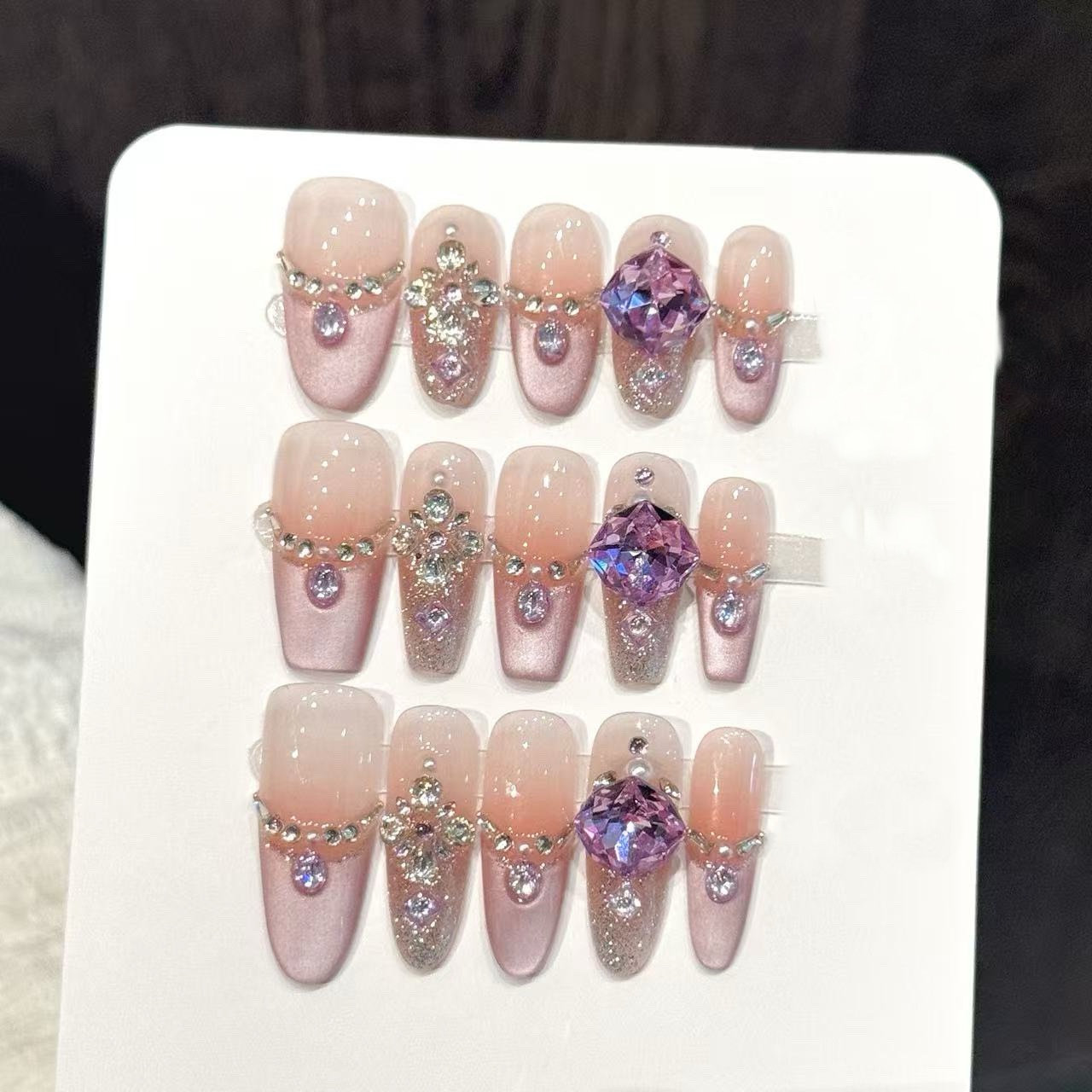 10pcs Pure Hand Pressed Coffin - Nail Art Oval recensione e prezzo