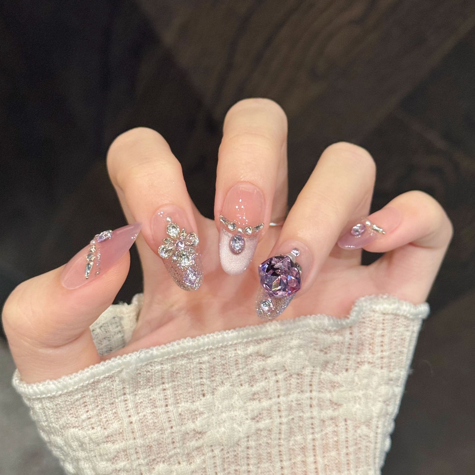 10pcs Pure Hand Pressed Coffin - Nail Art Oval recensione e prezzo
