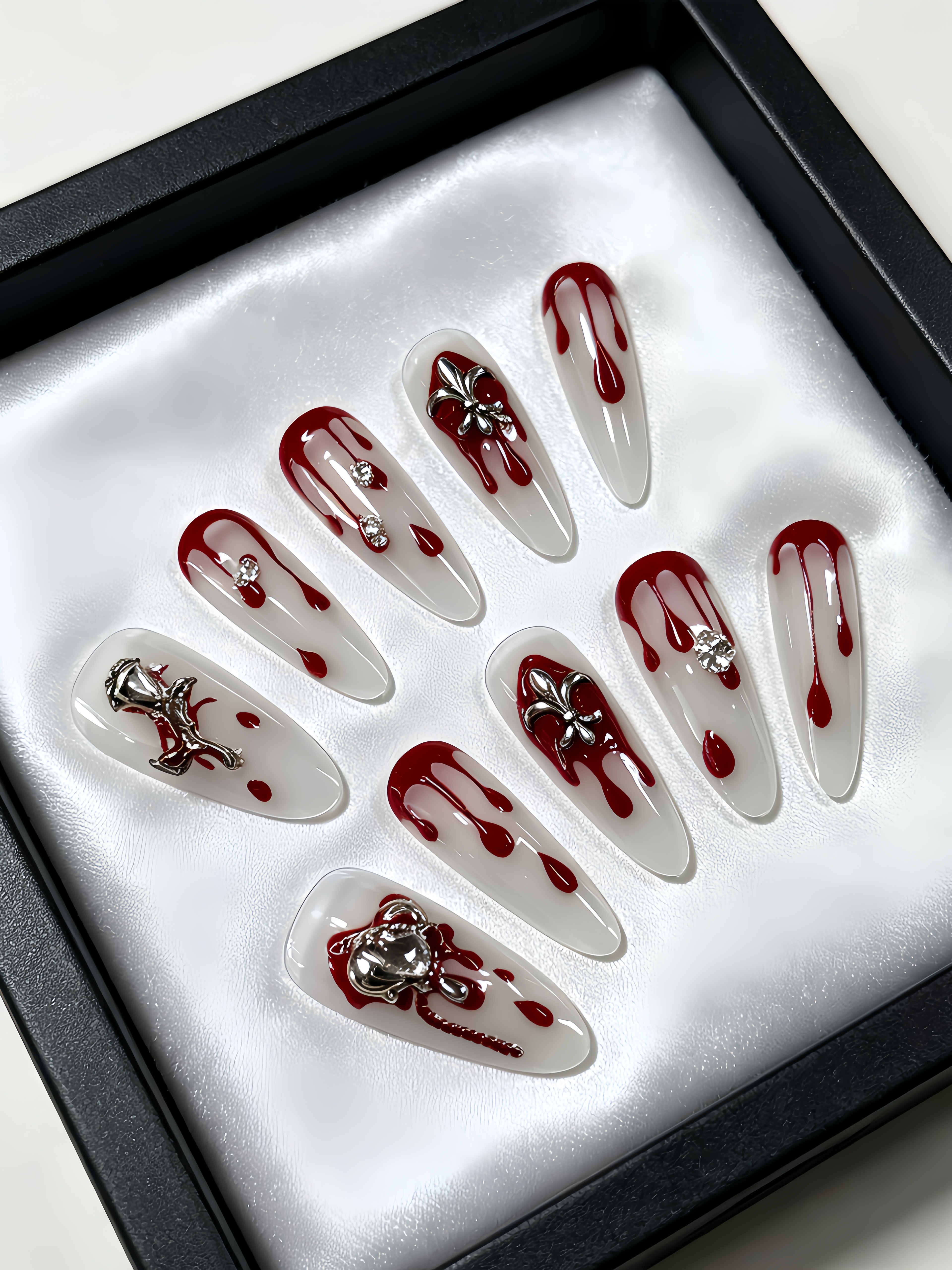 10 Long Waterdrop-Shaped Press - Nail Art Red recensione e prezzo