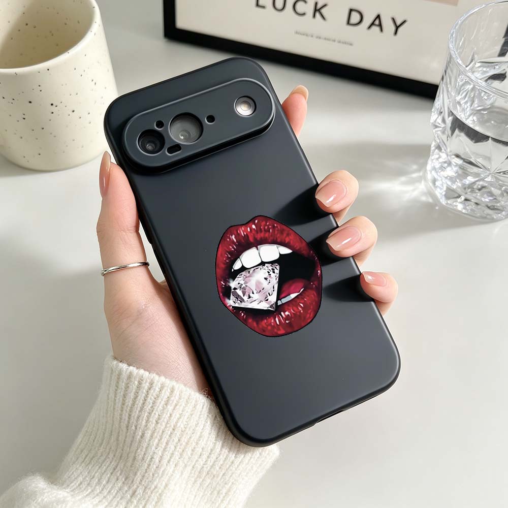 Red Lips Nails Art Phone Case  - Nail Art Xl recensione e prezzo