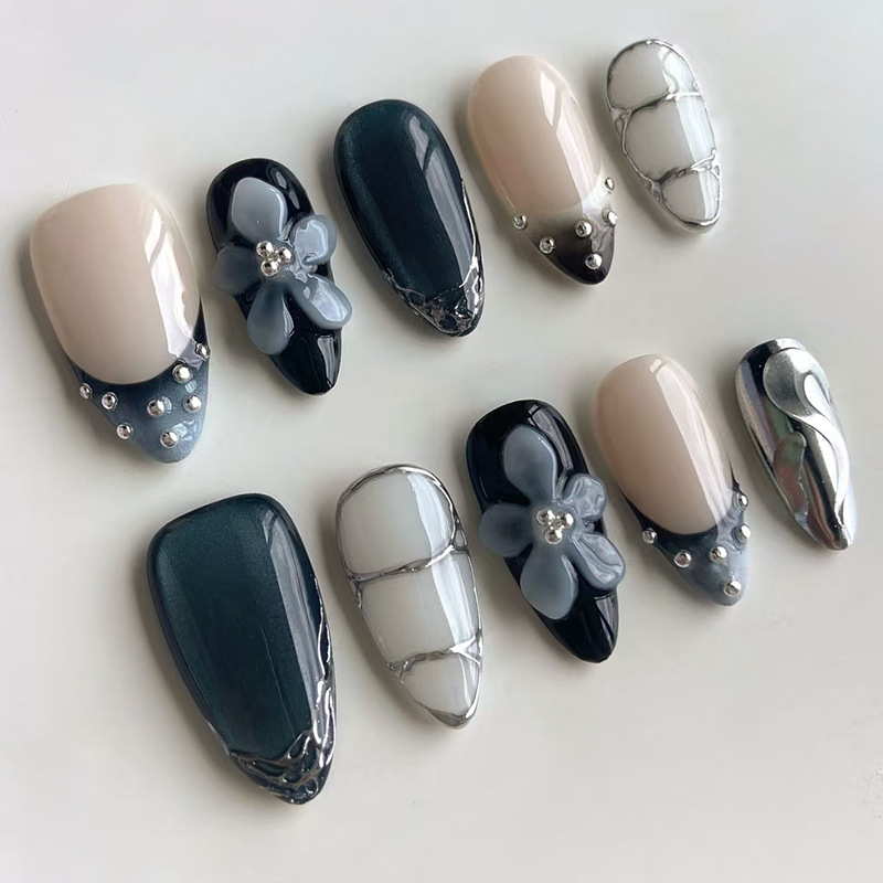 24pcs Flower Long Almond Press - Nail Art French Nails recensione e prezzo