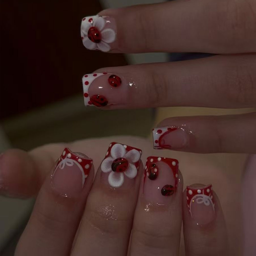 24 pieces per set. Rectangular - Nail Art French recensione e prezzo