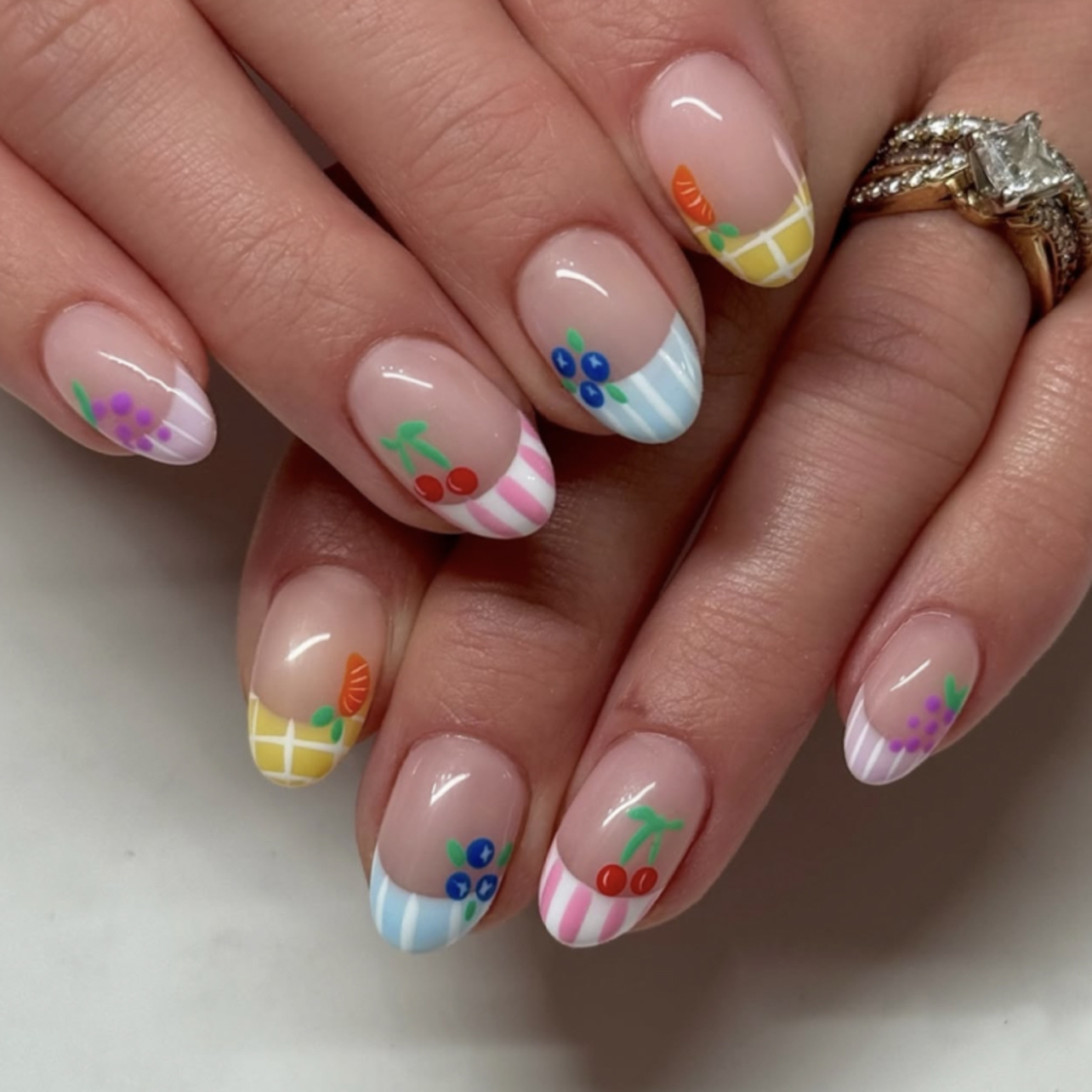 24Pcs Simple Almond Nails Tips - Nail Art Oval recensione e prezzo