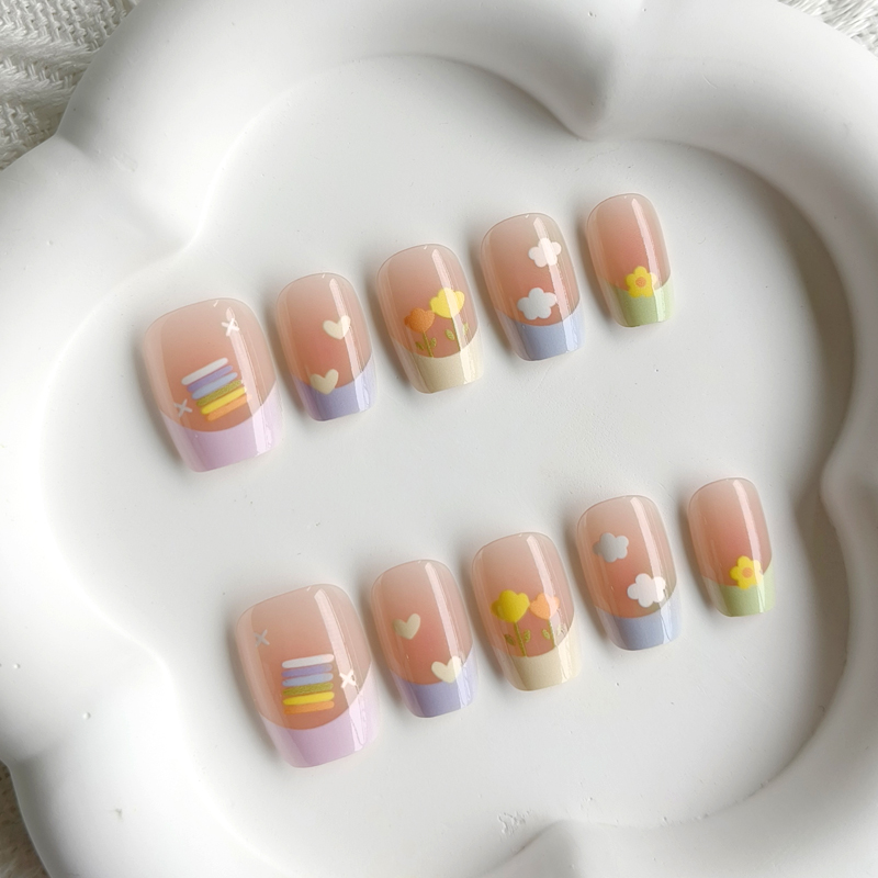 10Pcs Women Spring Fresh and D - Nail Art French Nails recensione e prezzo