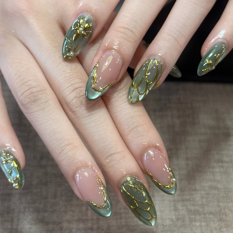 24pcs Green Cat Eye Fake Nails - Nail Art French recensione e prezzo