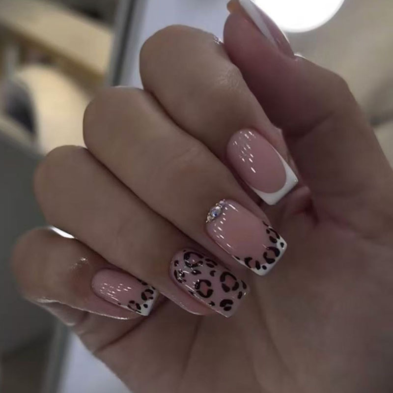 24pcs Finished Fake Nails Fren - Nail Art French recensione e prezzo