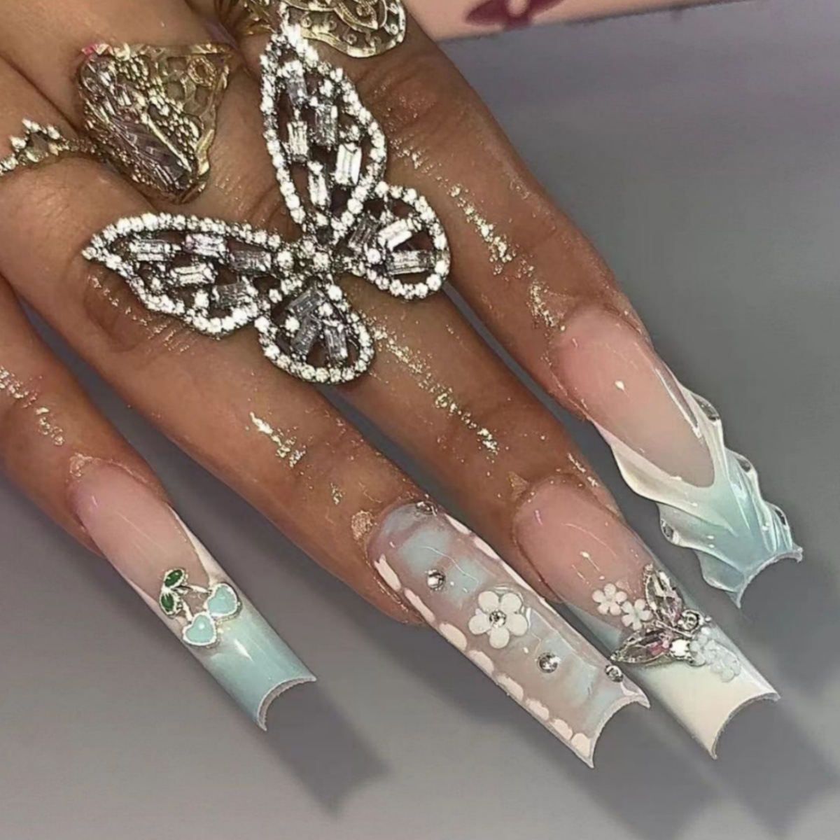 24pcs Flower Press on Nails Ar - Nail Art French recensione e prezzo